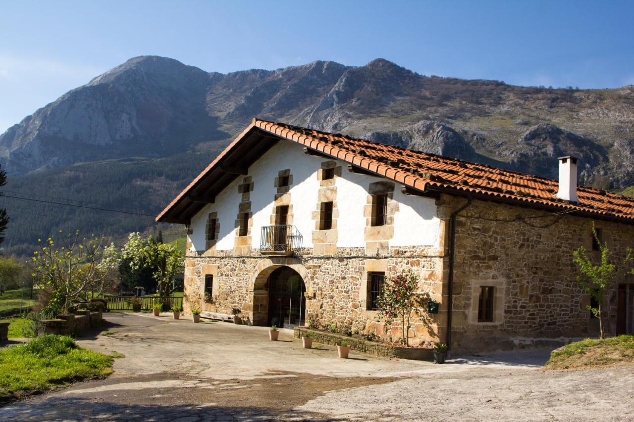 Tailer-Txiki - B&B Apatamonasterio