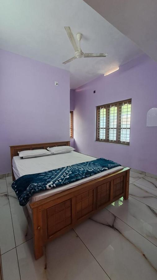 Sivahari home stay - B&B Thiruvananthapuram