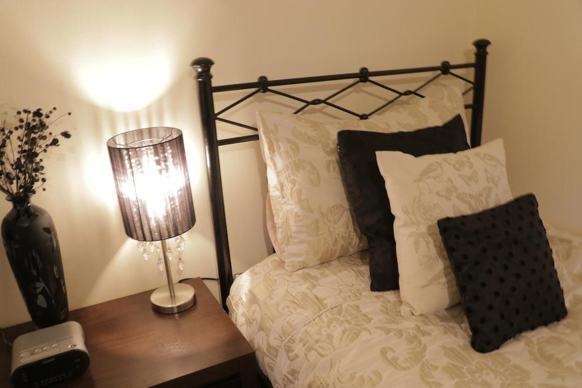 Westslate, 4 Star Self Catering, Stromness - B&B Arcan
