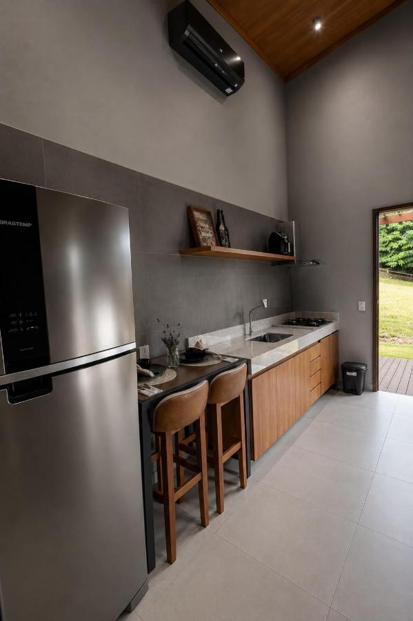 Chalé 1 - Vivendas do Caparaó - Ferienwohnung Pedra Menina