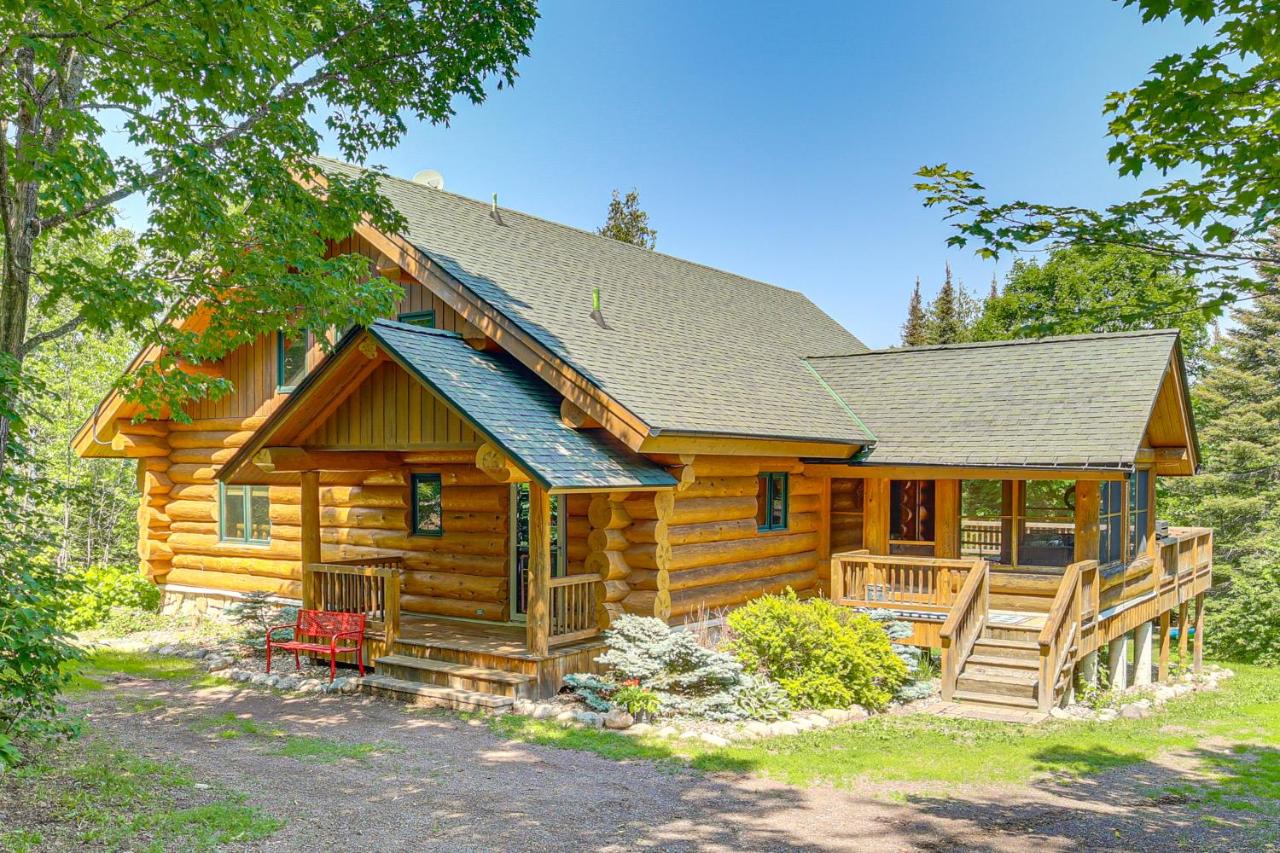 Waterfront Escape on Caribou Lake: Dock + Fire Pit - B&B Lutsen