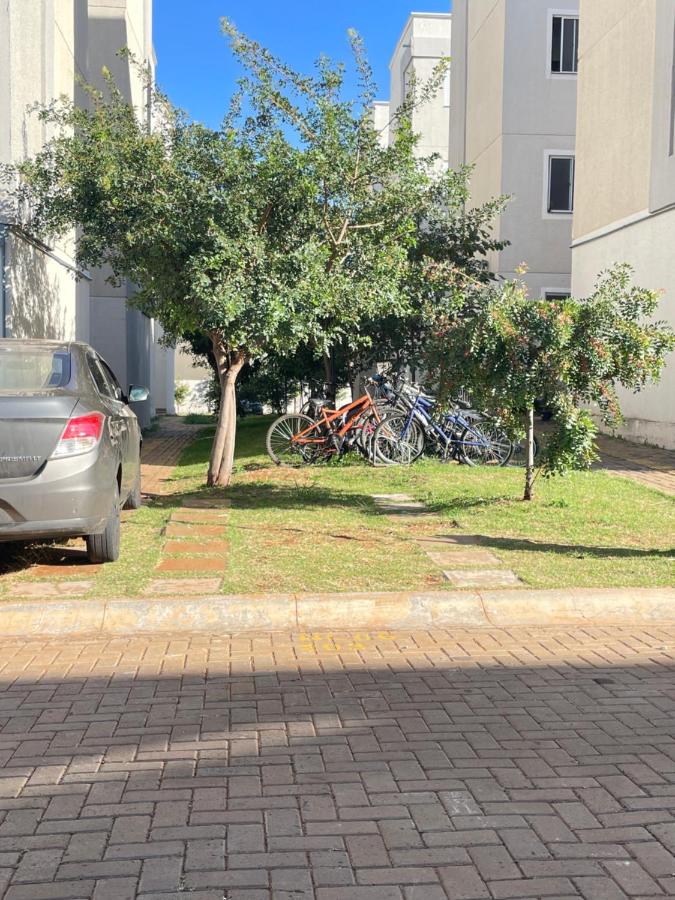 JIREH STAY 2 - Apto em Residencial com Portaria 24hr - Wi-Fi - Estacionamento - Hospital 3 Colinas - Chambres d'hôtes Franca