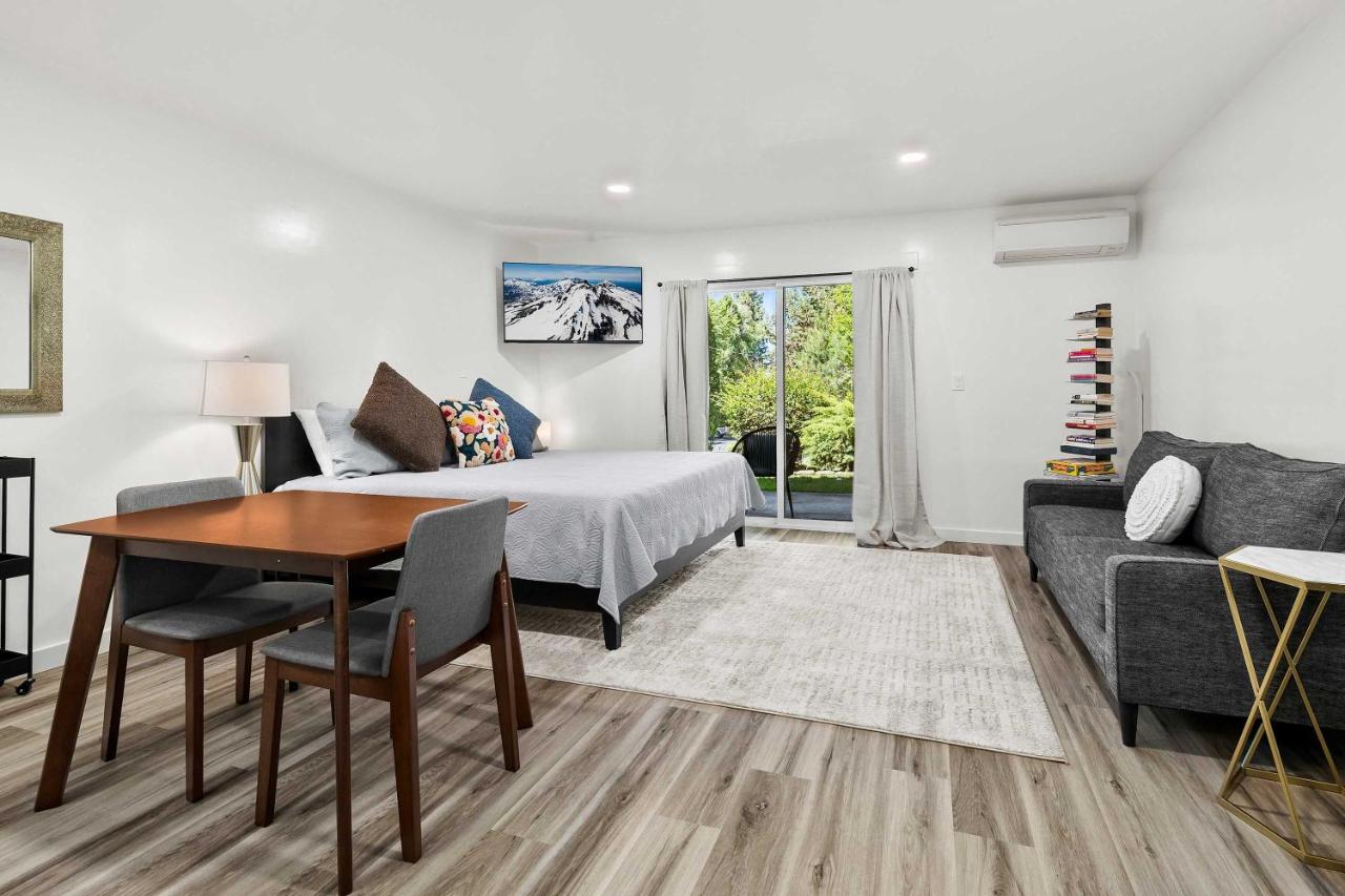 Recently Remodeled Ground Floor Studio Near Downtown Bend - B&B Bend