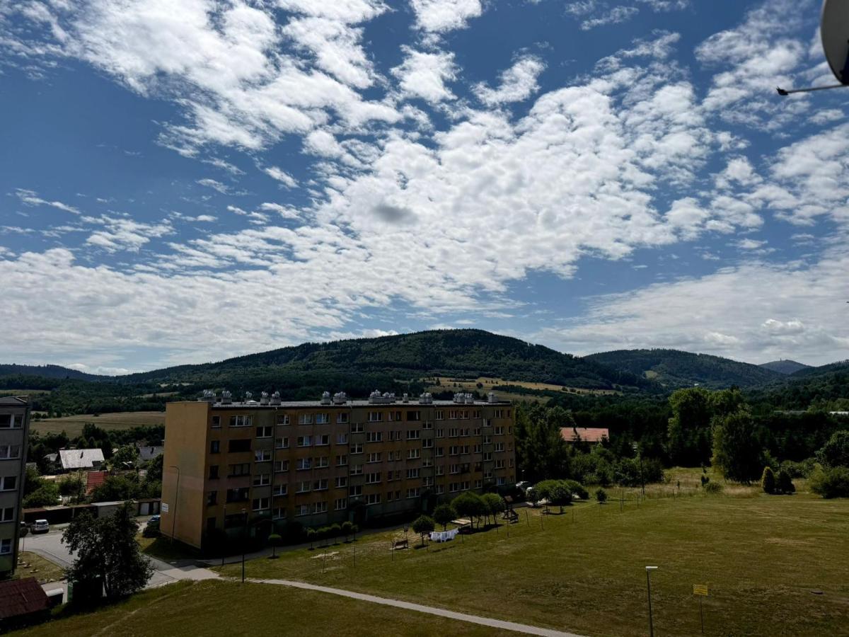 Apartament Sudeckie Kamyki - Bed and Breakfast Głuszyca