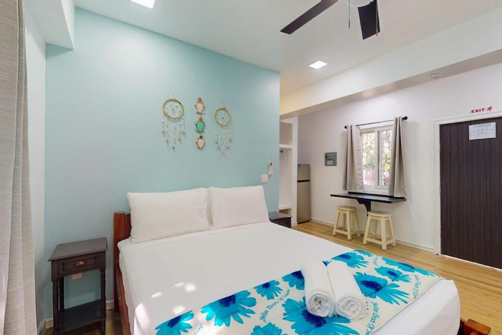 DV 5 at DV Cabanas Gold Standard Certified - Bed and Breakfast Caye Caulker