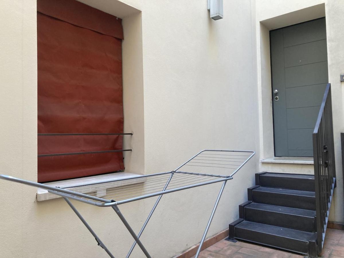 Modern Apt in the center 500m from the Estense Castle - B&B Ferrara