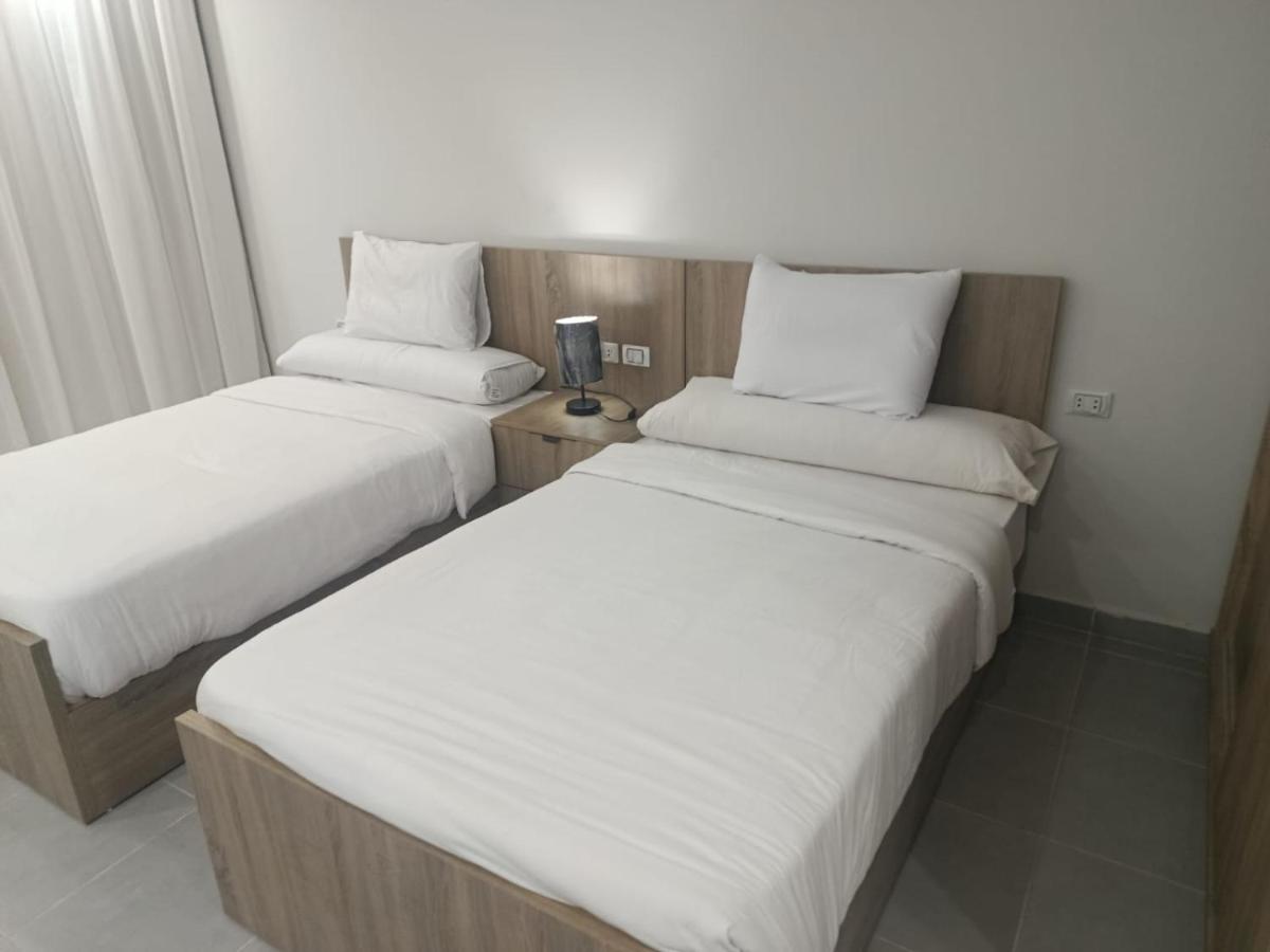Estudio con sofá cama