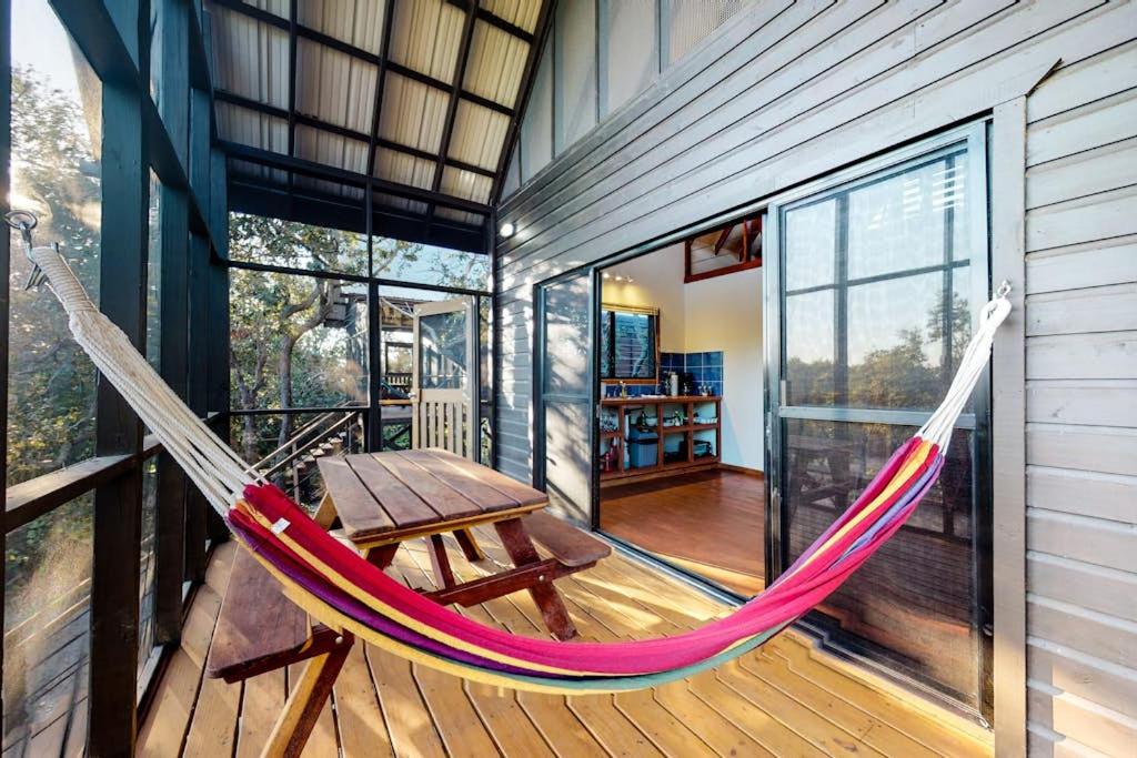 Toucan Cabaña at Inn The Trees -Gold Standard Certified - B&B Placencia