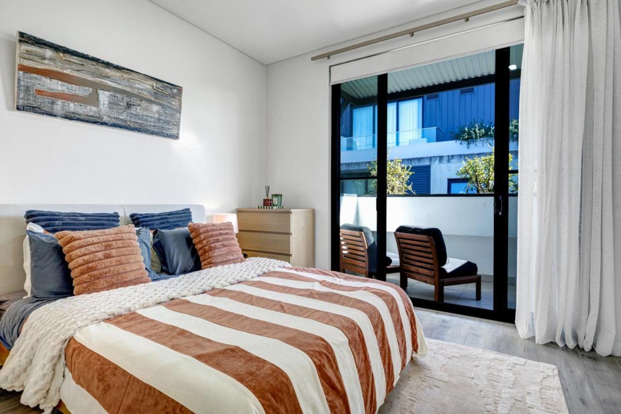 Hoffy's Place - Modern one bedroom with AC - B&B Sydney