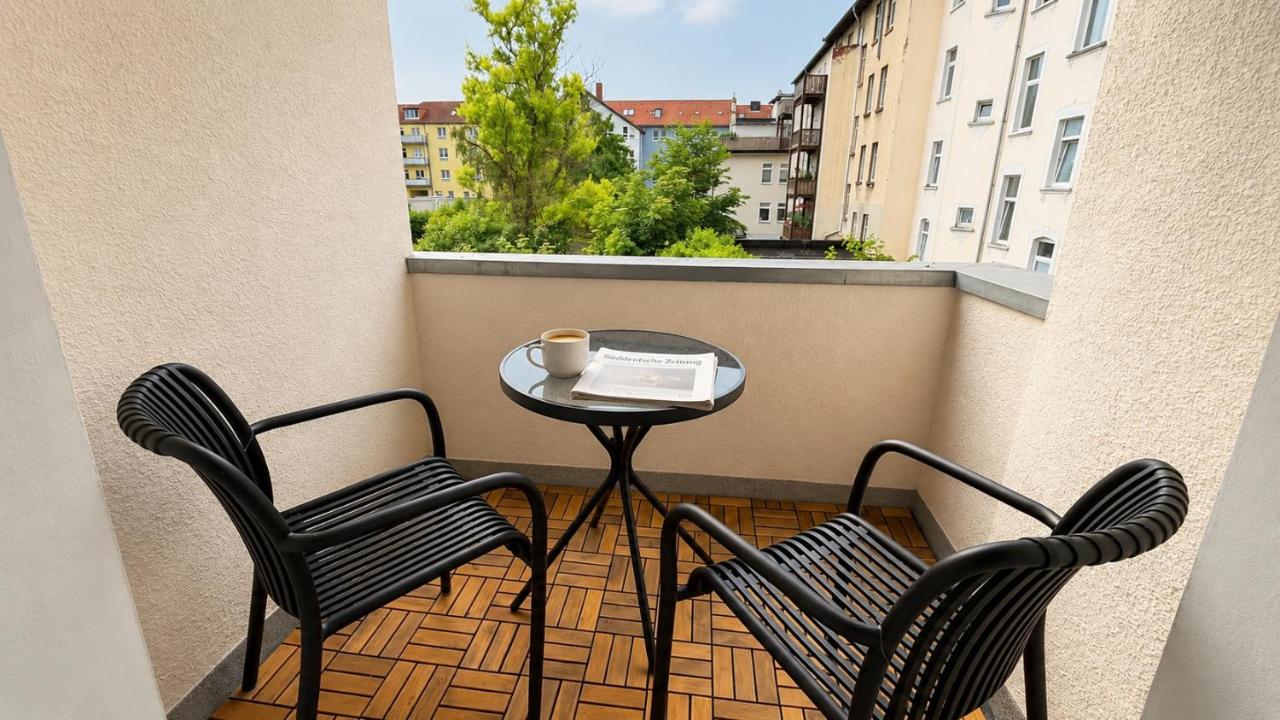 2min Fußweg vom Bahnhof, Ferienwohnung mit Balkon, Wifi, Smart TV, Hotel-Boxspringbetten - Chambres d'hôtes Halberstadt