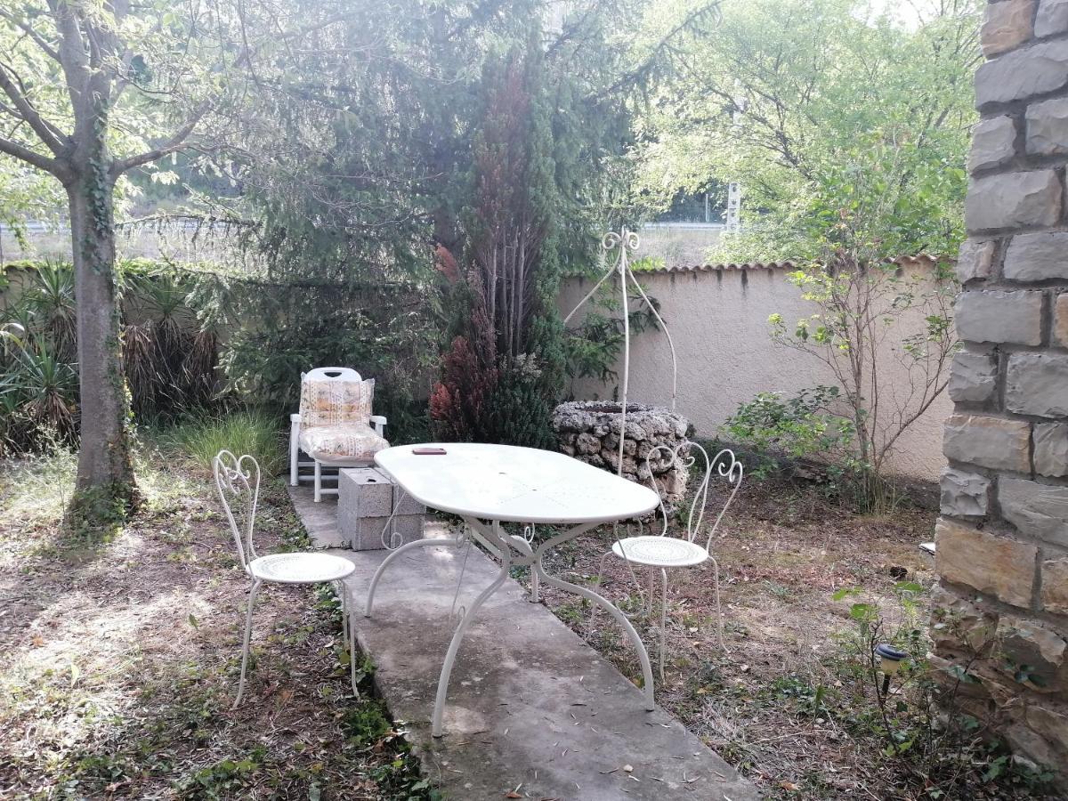 Maison charmante à Sisteron avec terrasse et jardin - B&B Sisteron