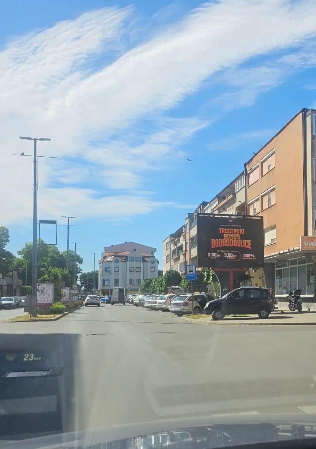 Stan na dan Bijeljina centar 2 - Ferienwohnung Bijeljina