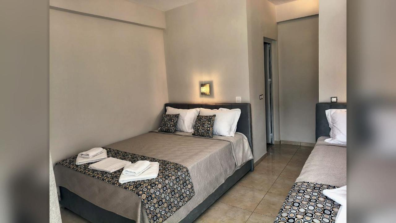 Astra Studios Apartments - Chambres d'hôtes Stavrós
