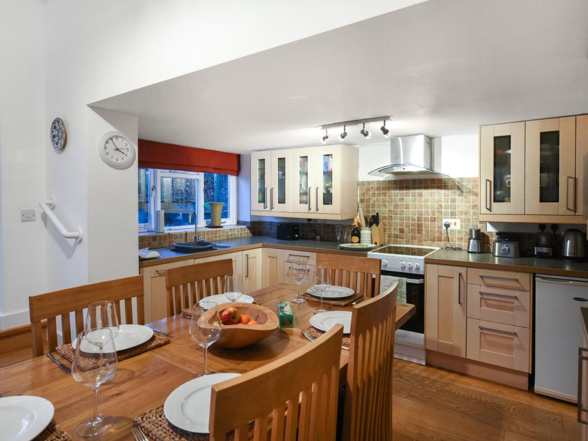 Three-Bedroom Holiday Home 