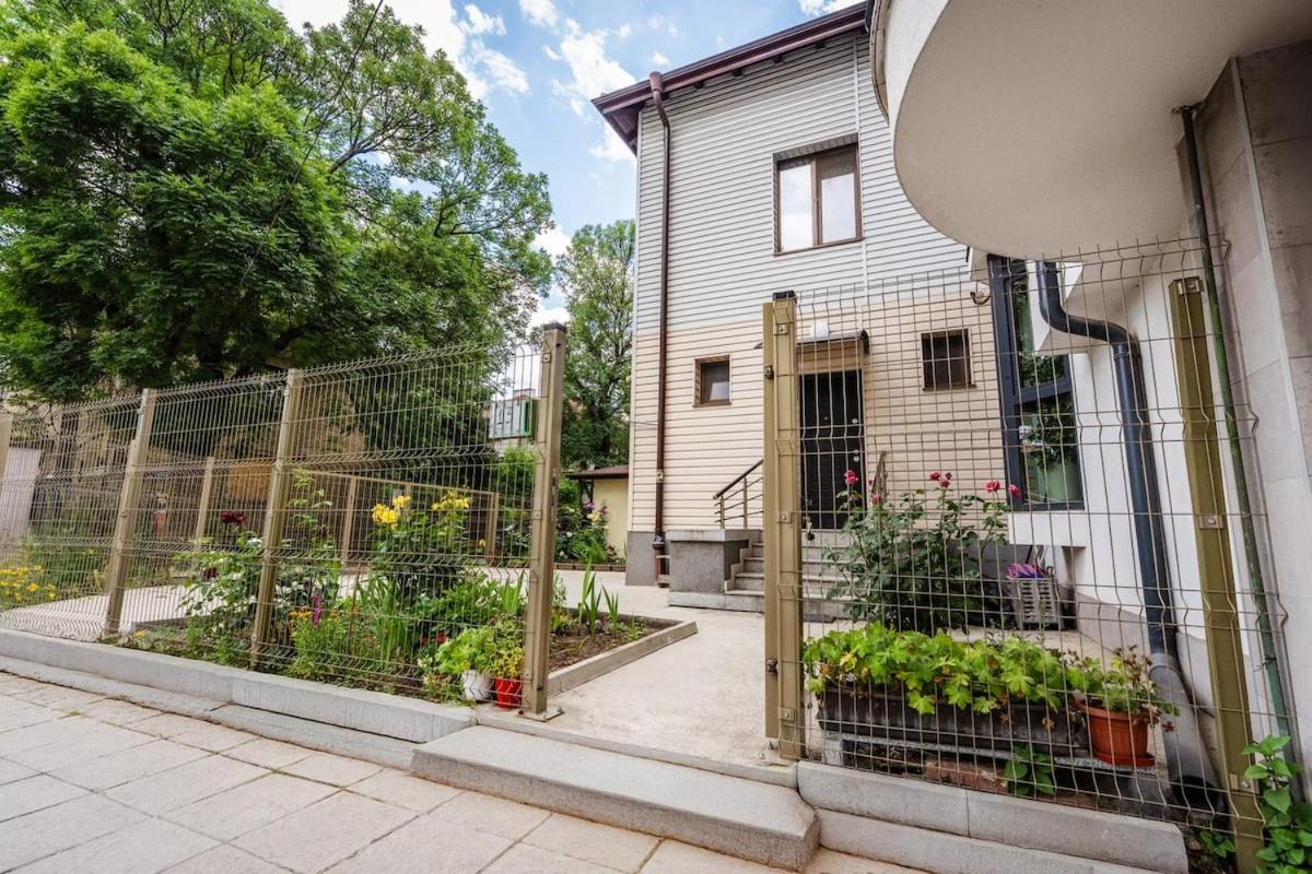 The 4 seasons house - free parking - B&B Sofia