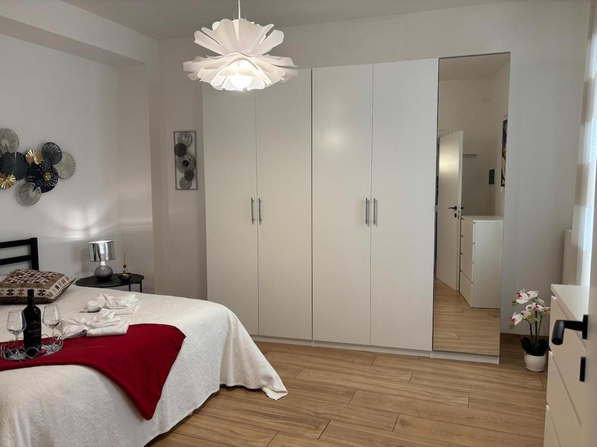 Rosso Brindisi Domus - B&B Brindisi