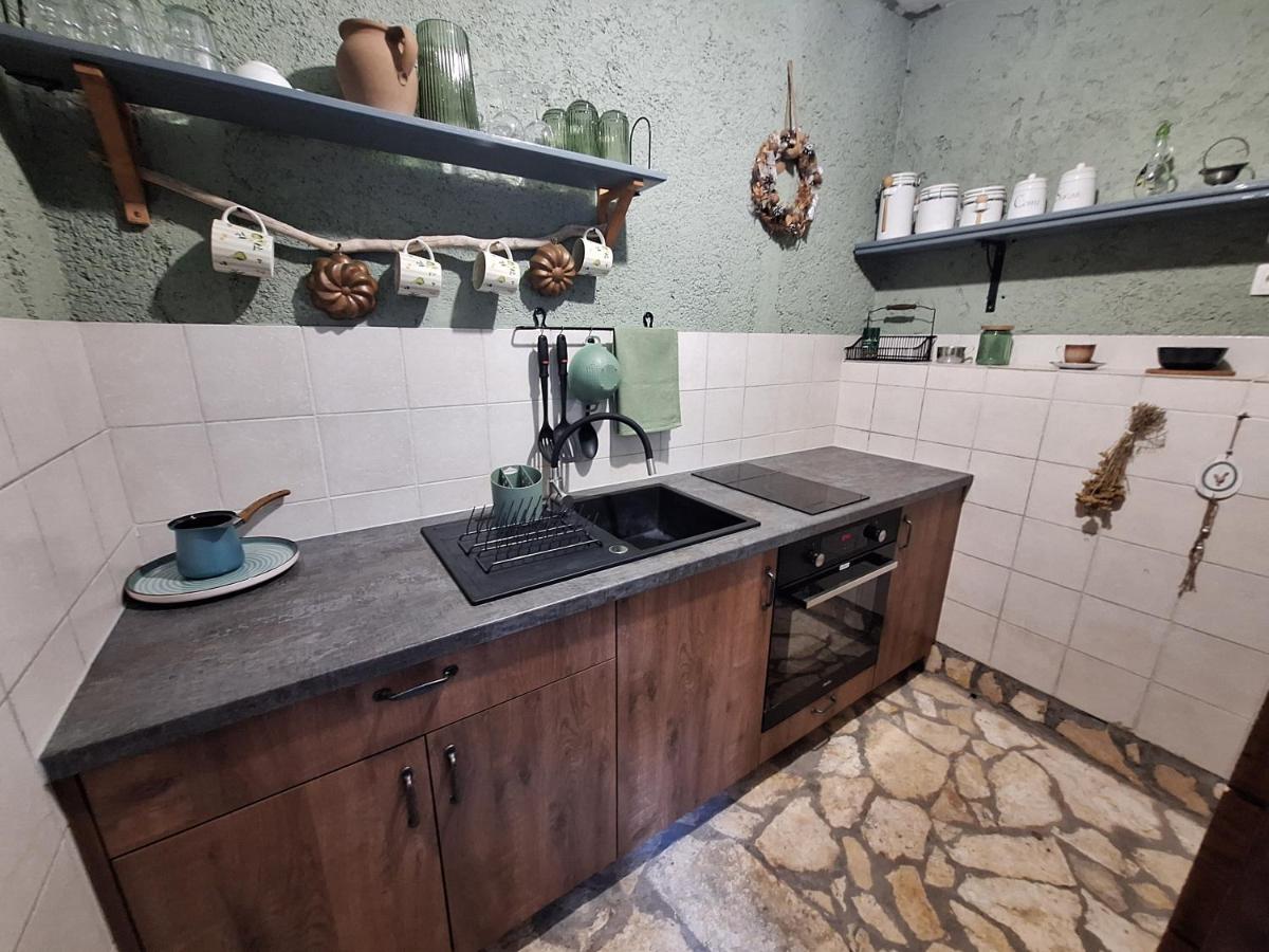 Dalmatyńska Kuća Peljeśac - Chambres d'hôtes Janjina