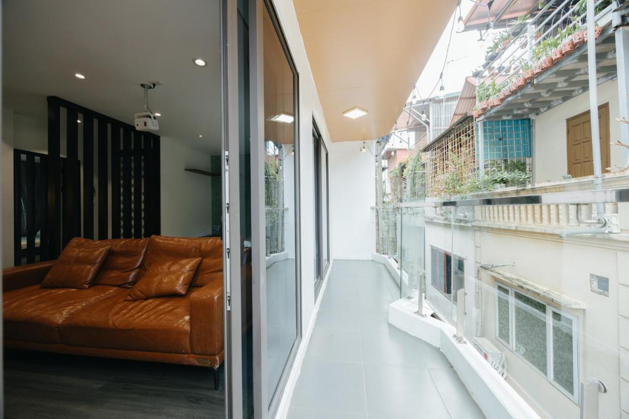 Studio mit Balkon