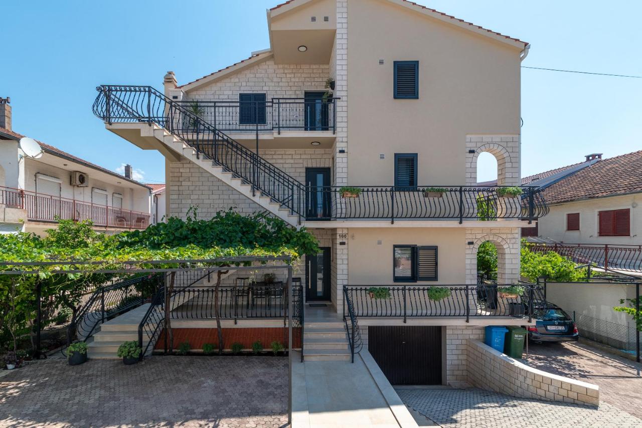 Apartman Nina - Bed and Breakfast Trogir