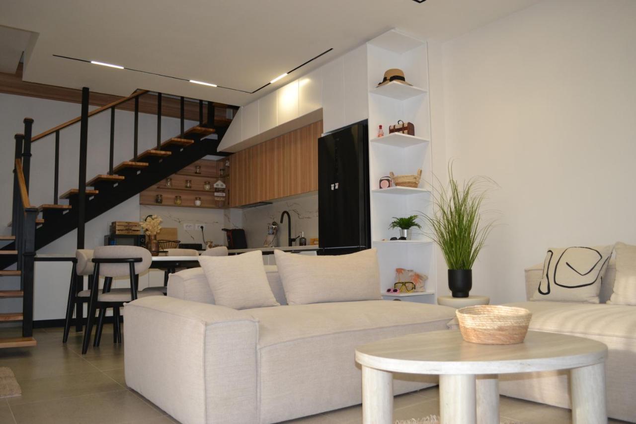 Vila 18 - B&B Velipojë