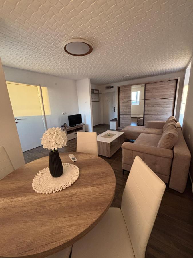 M apartman - Bed and Breakfast Paraćin