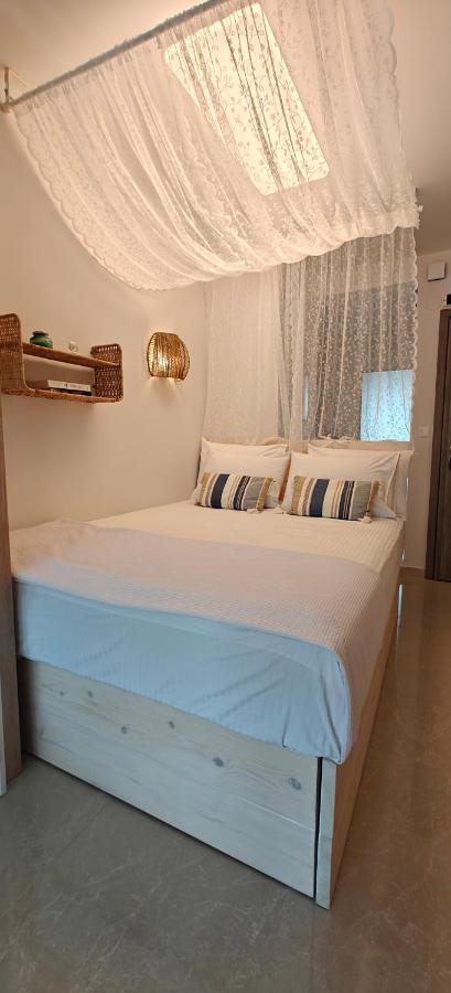 VALEXX luxury studio - B&B Peraía