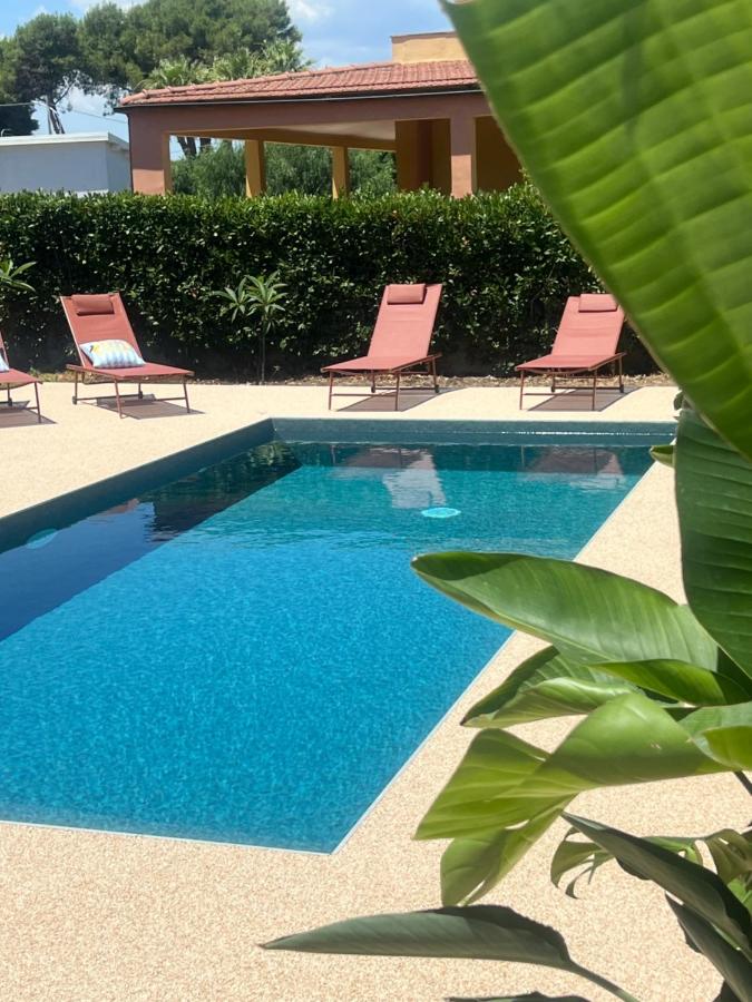 Villa Aloha - Private Pool - Walk to the Beach - B&B Arenella