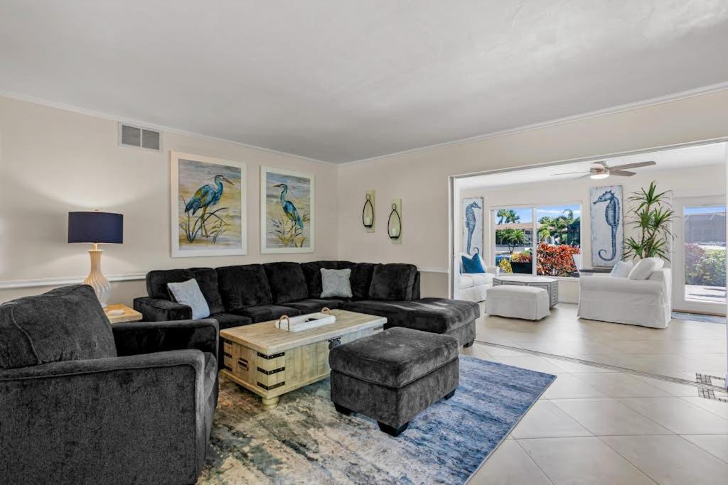 The Sapphire Sea Star - B&B Bradenton
