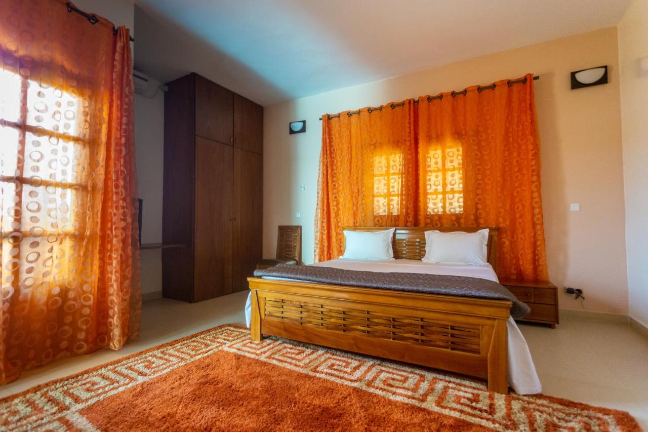 Maria Chantal Guereo Residence - B&B Mbour