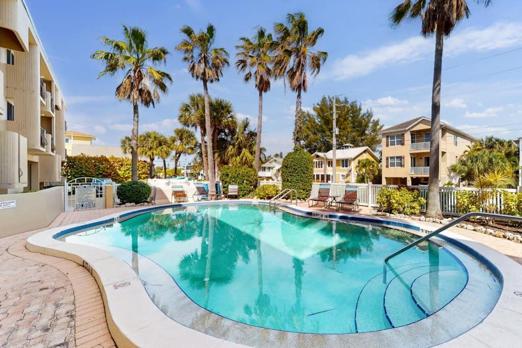 Sunset Terrace 206 - B&B Bradenton Beach
