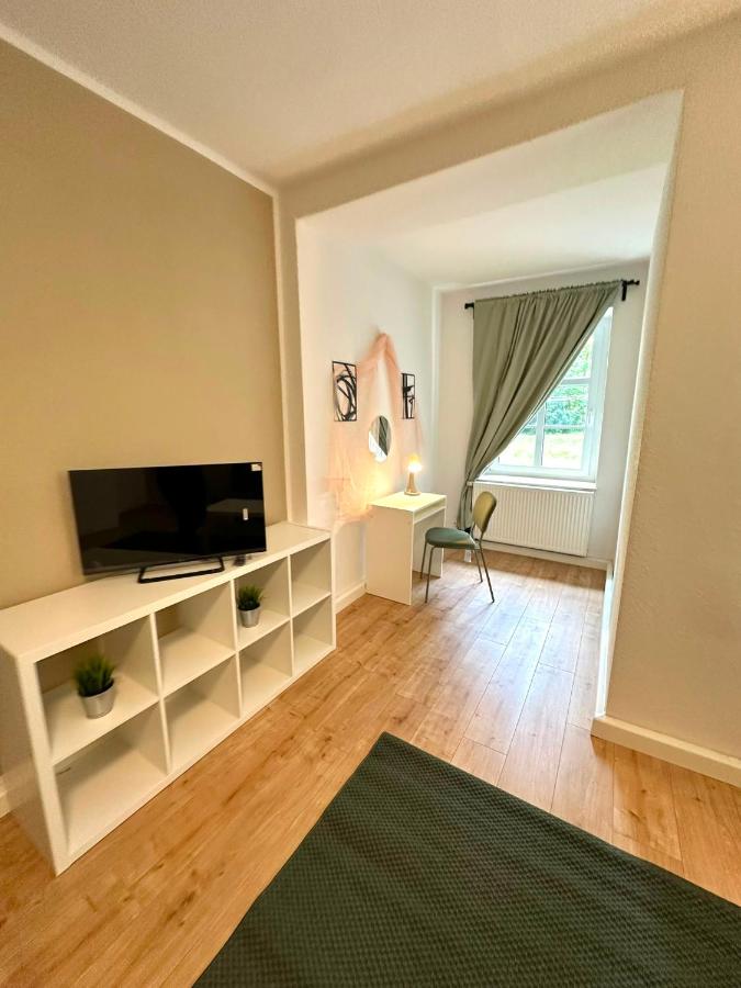 Ankommen & Wohlfühlen, Stilvolle 3 Zimmer Wohnung - Chambres d'hôtes Halle