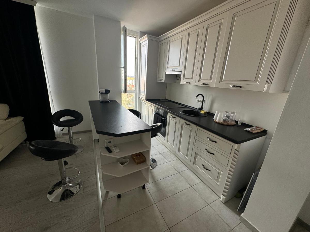 Vivalia Grand v5 Apartament - B&B Timişoara