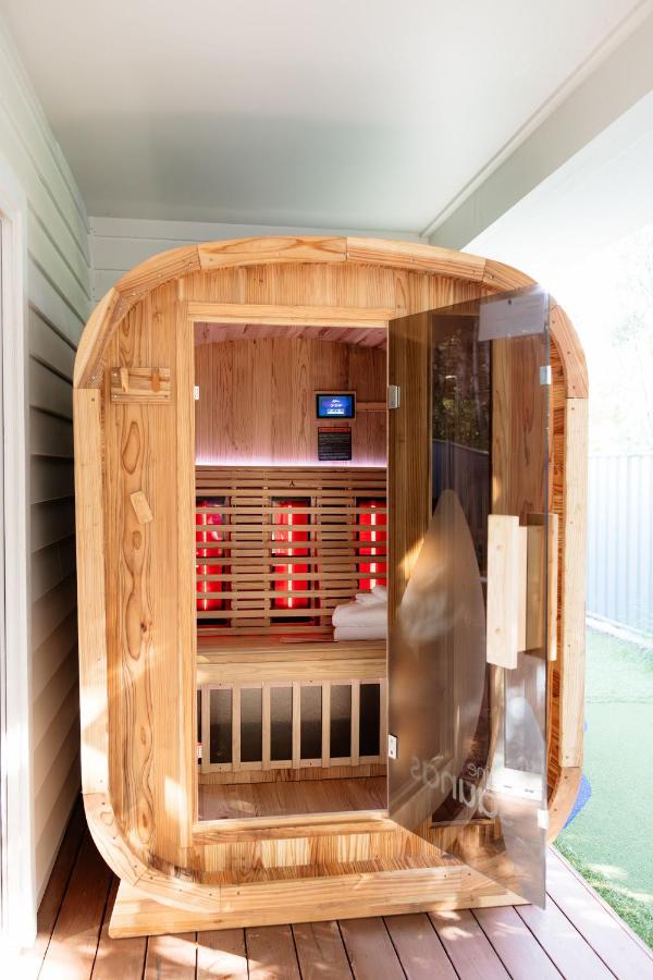 Sundown Country Club - Fully accessible home, with private Sauna, Mini Golf Course, Massage Chair and more! - Ferienwohnung Bright