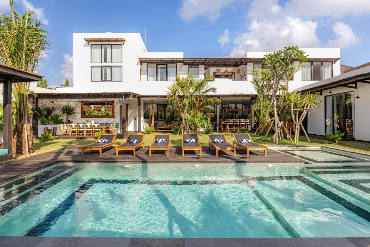 Villa Amayana - Brand-New LUX 5BR Villa with Grand Pool & Garden - B&B Kerobokan