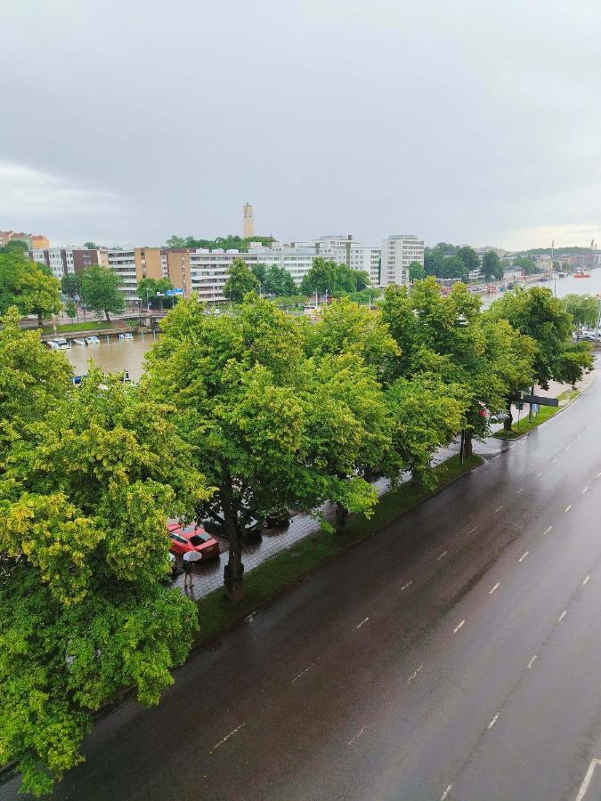 Apartment with a view of the Aura River - B&B Turku