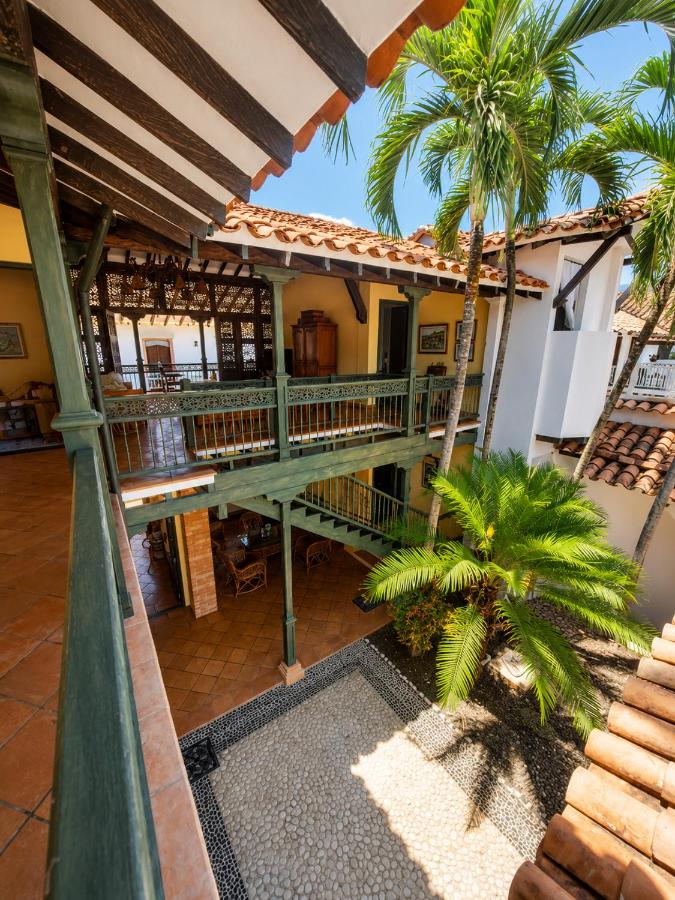 Espectacular Casa en Cauca viejo con piscina, jacuzzi y turco - B&B Jericó
