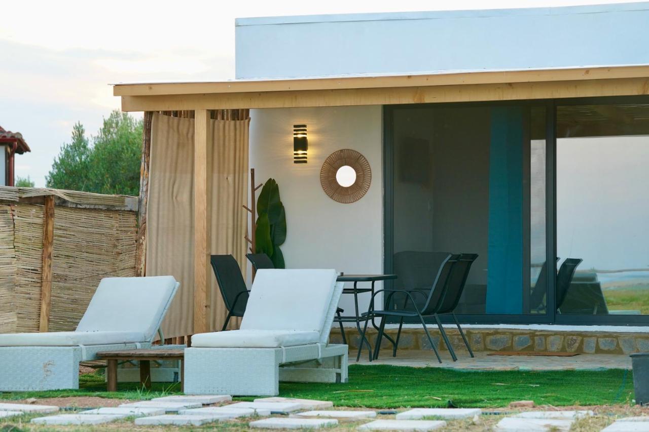 Almond Beachfront Resort - kalyves Halkidiki - B&B Kalyves Polygyrou