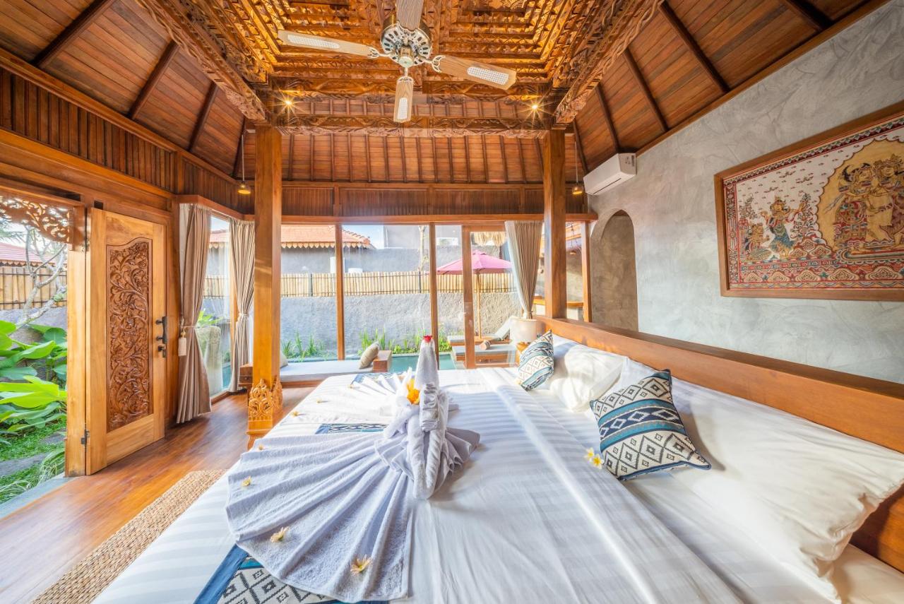 Honeymoon Private Pool Villa with Floating Breakfast & Daily Afternoon Tea