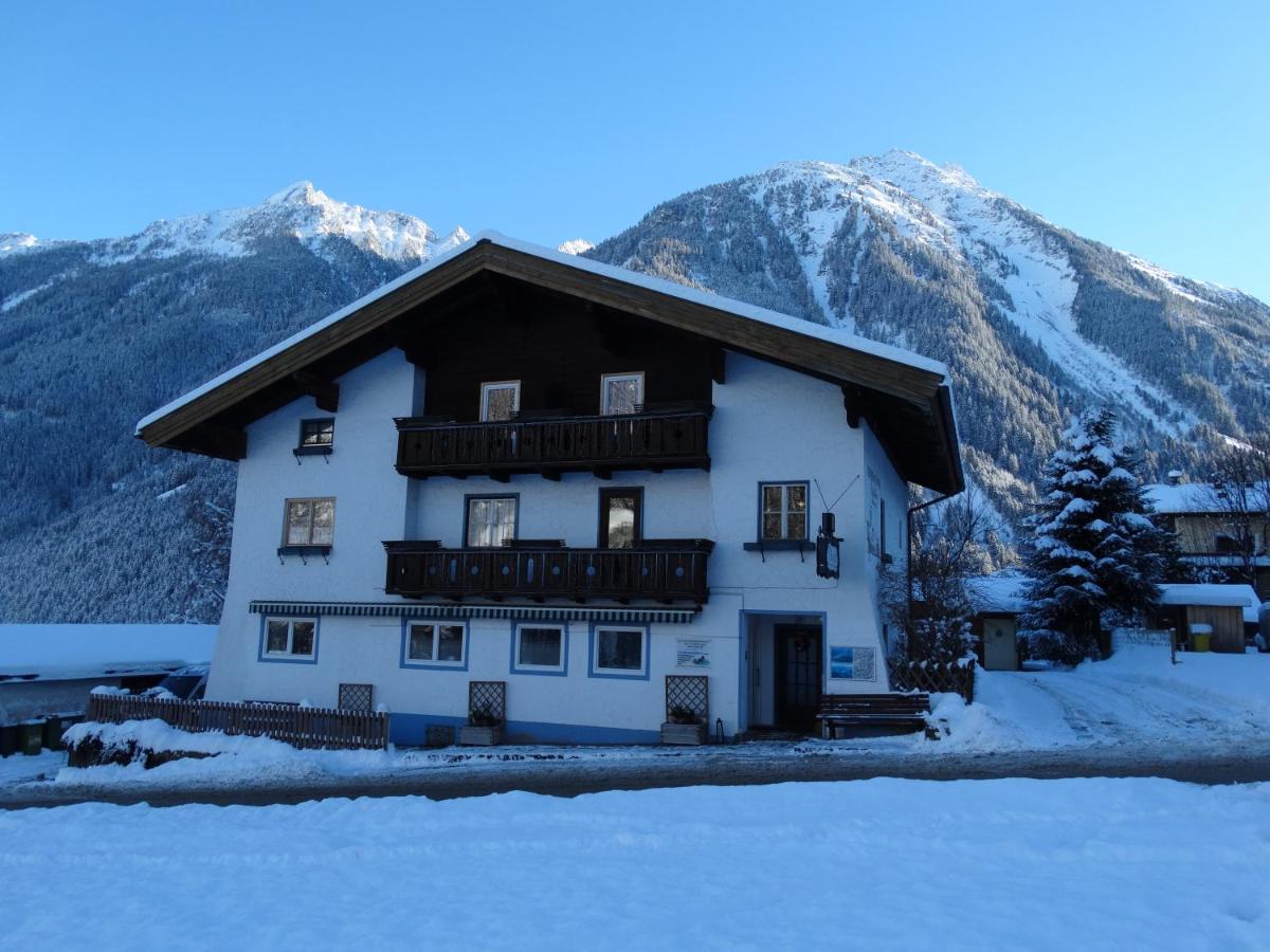 Chambre Double avec Salle de Bains Commune