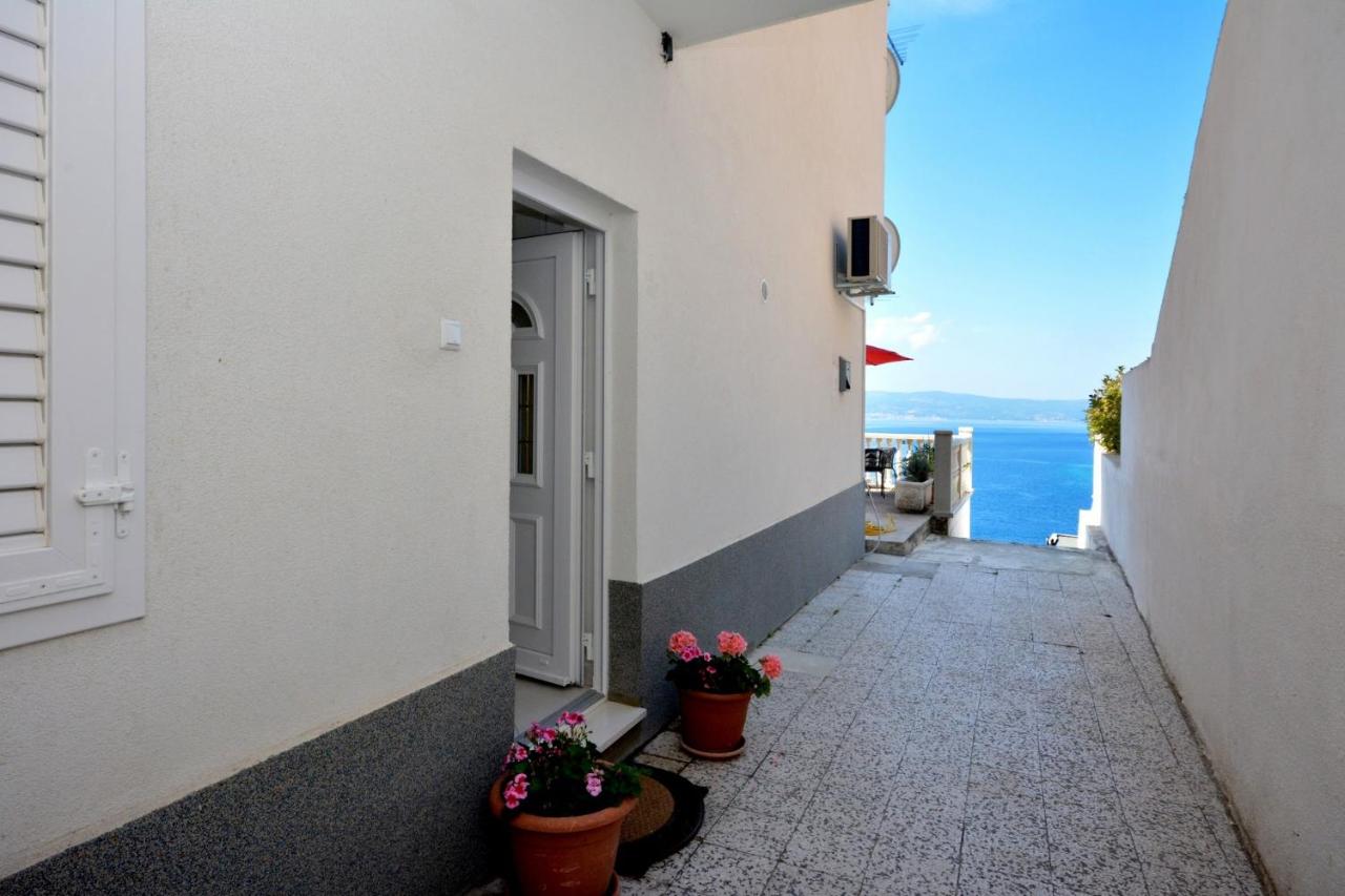 Apartman Suzana - Ferienwohnung Omiš