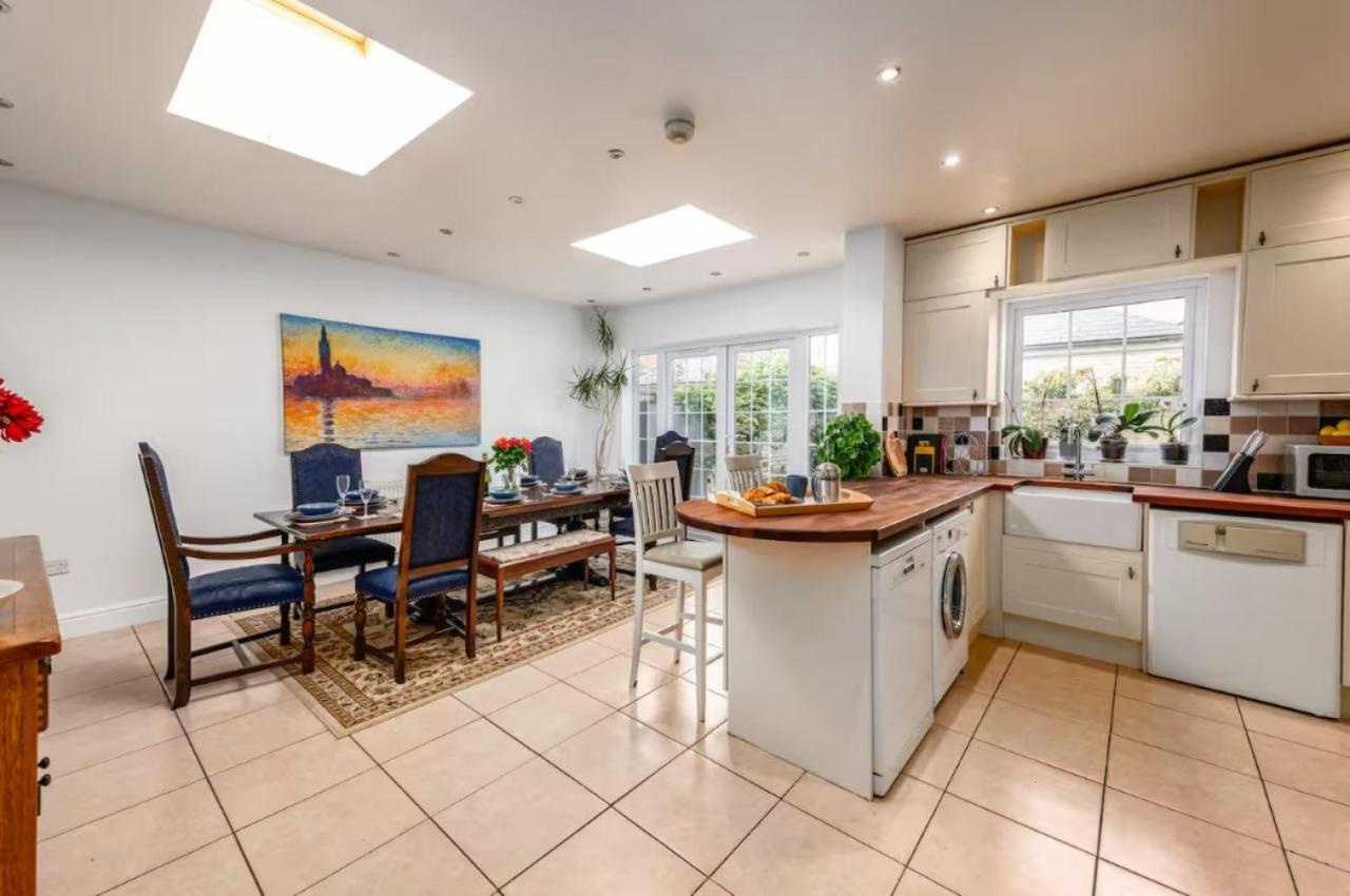 Period 5 Bed House in the Heart of Cambridge - Chambres d'hôtes Cambridge