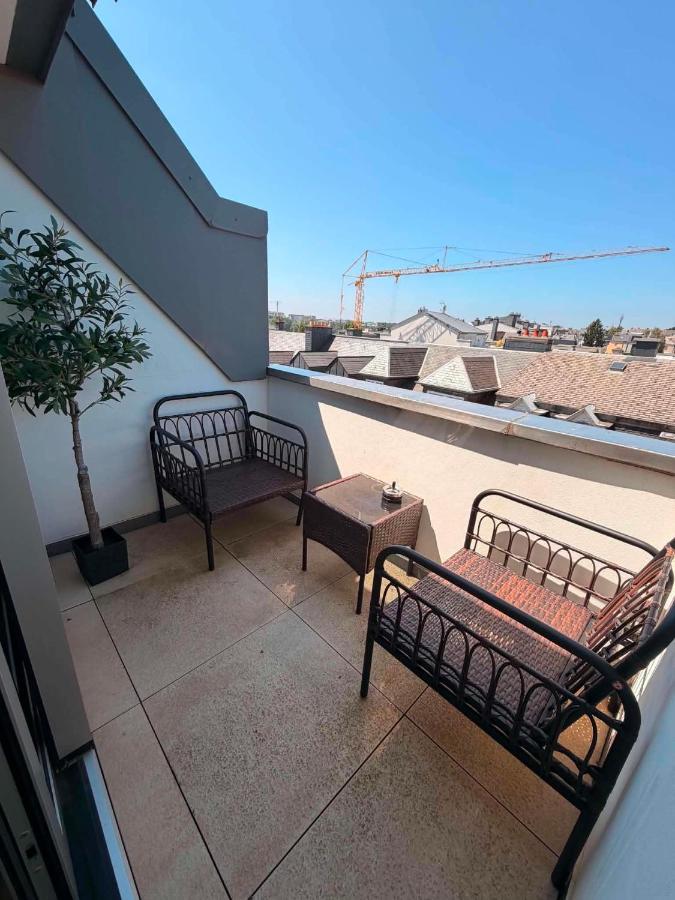 Modern 1 bed duplex in Limperstberg - B&B Lussemburgo