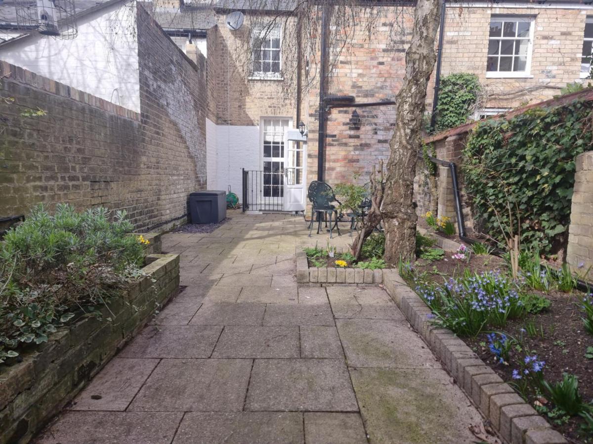 Charming Victorian House Perfect Central Location - Chambres d'hôtes Cambridge