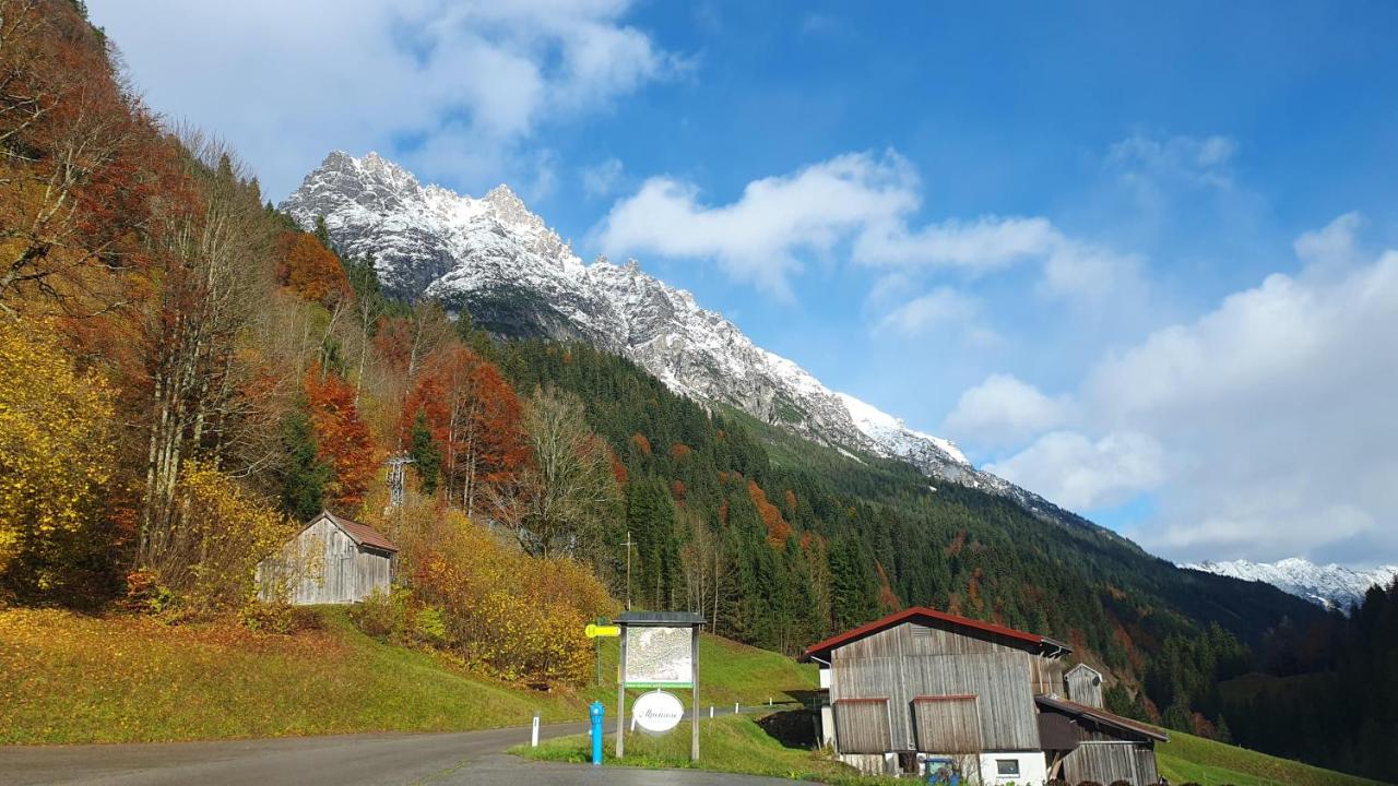 Berggasthof Alpenrose - Bed and Breakfast Hinterhornbach