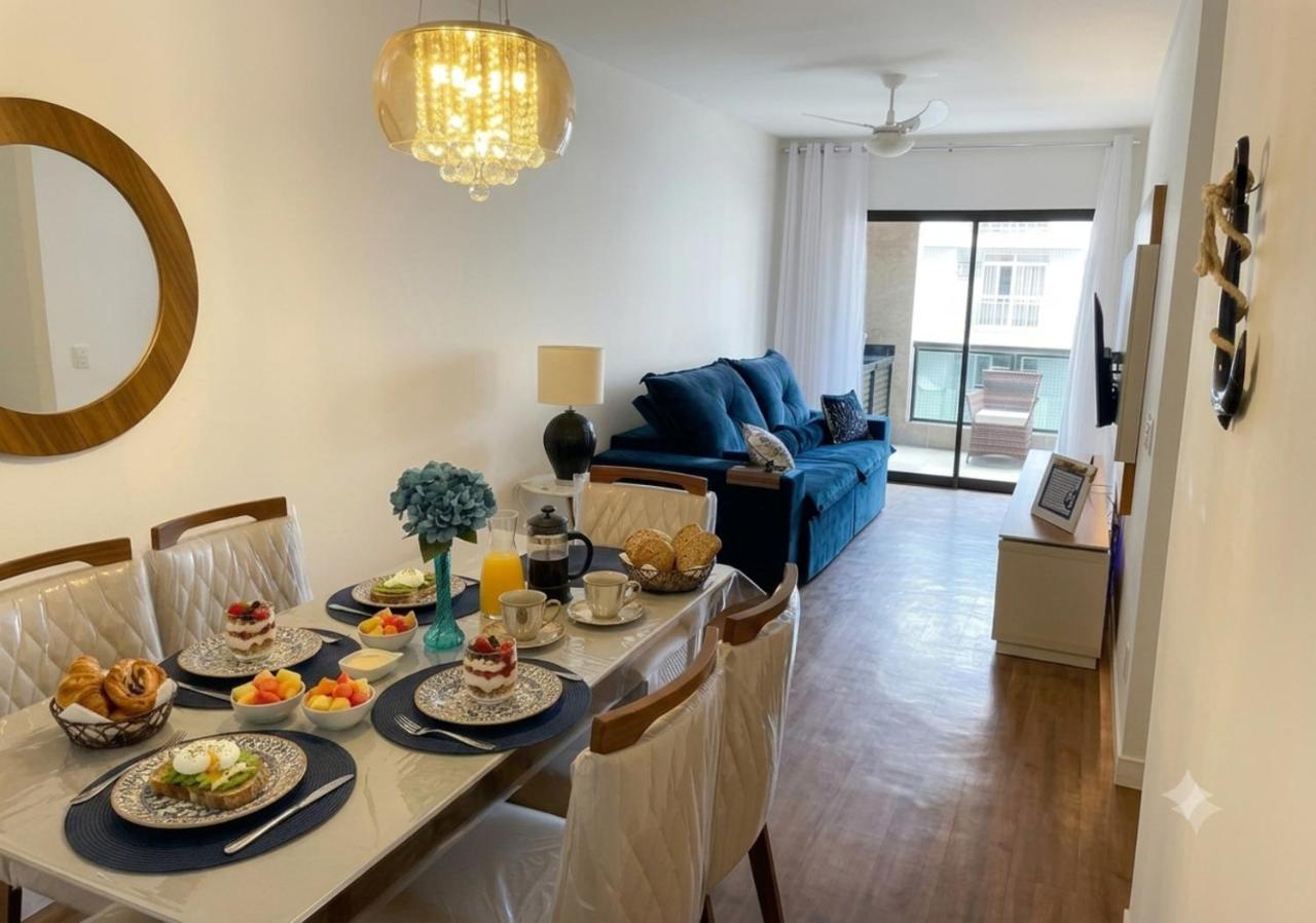 Apê Família Praia do Forte com 2 Quartos e Sacada - B&B Cabo Frio