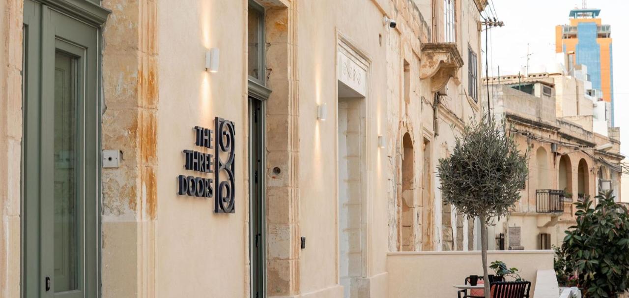 The Three Doors - Bed and Breakfast San Ġiljan