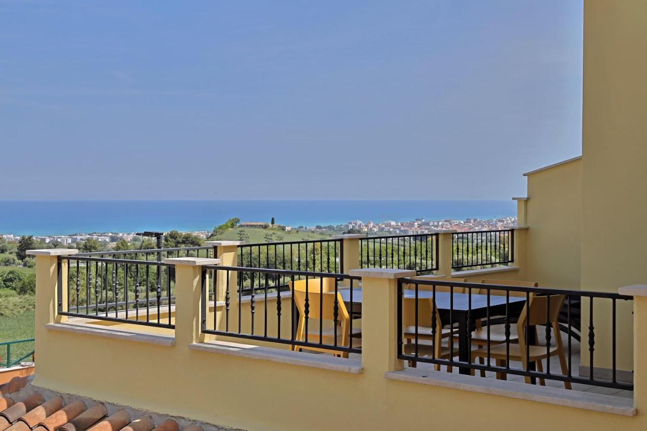 Parco Valle della Civita - vista mare deluxe - B&B Colonnella