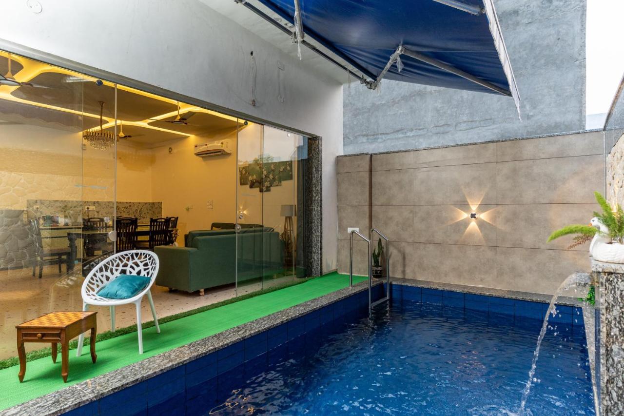 Velmora Stay Premium Luxury Villa with Private Pool - B&B Amritsar