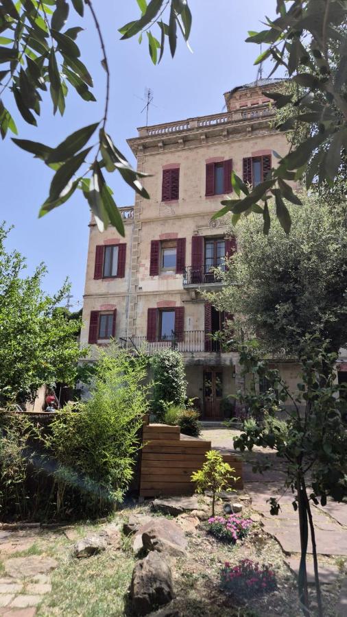 Casa Mina Garden Room in Heritage House in Thermal Village - Bed and Breakfast la Garriga