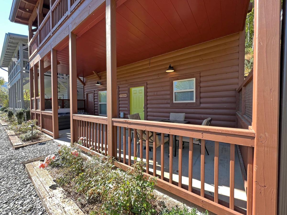 Cozy Cabin- One Bedroom in downtown Bryson City - B&B Bryson City